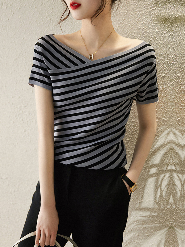 T-shirt tricoté à rayures de mode V Neck T-shirt décontracté pour les femmes